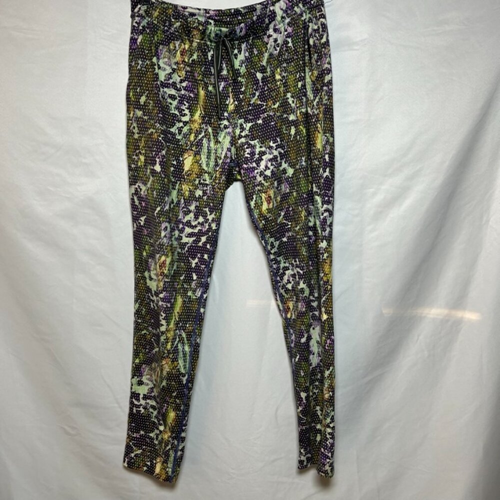 lululemon athletica  Jet Crop‎ Slim Floral Sport Backdrop Iris Flower Multi